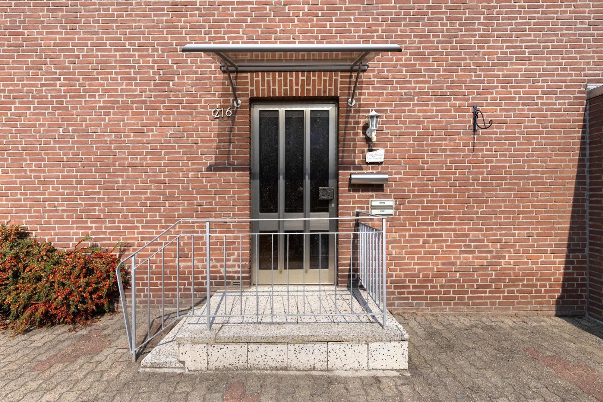 Ruhiges Appartement Am Stadtrand เคเวลาร์ ภายนอก รูปภาพ